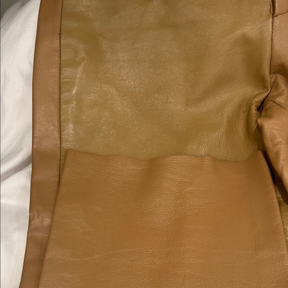 Vintage caramel leather pants,  with two shades of color - Picture 7 of 10